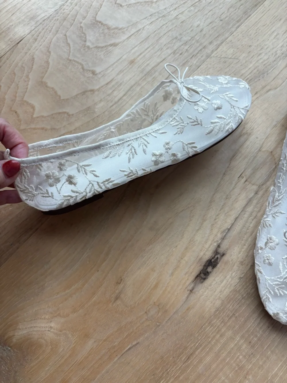 Zara Cream Embroidered Ballet Flats with Bow